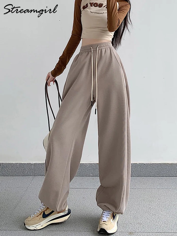 Relaxed Wide-Leg Knit Pants