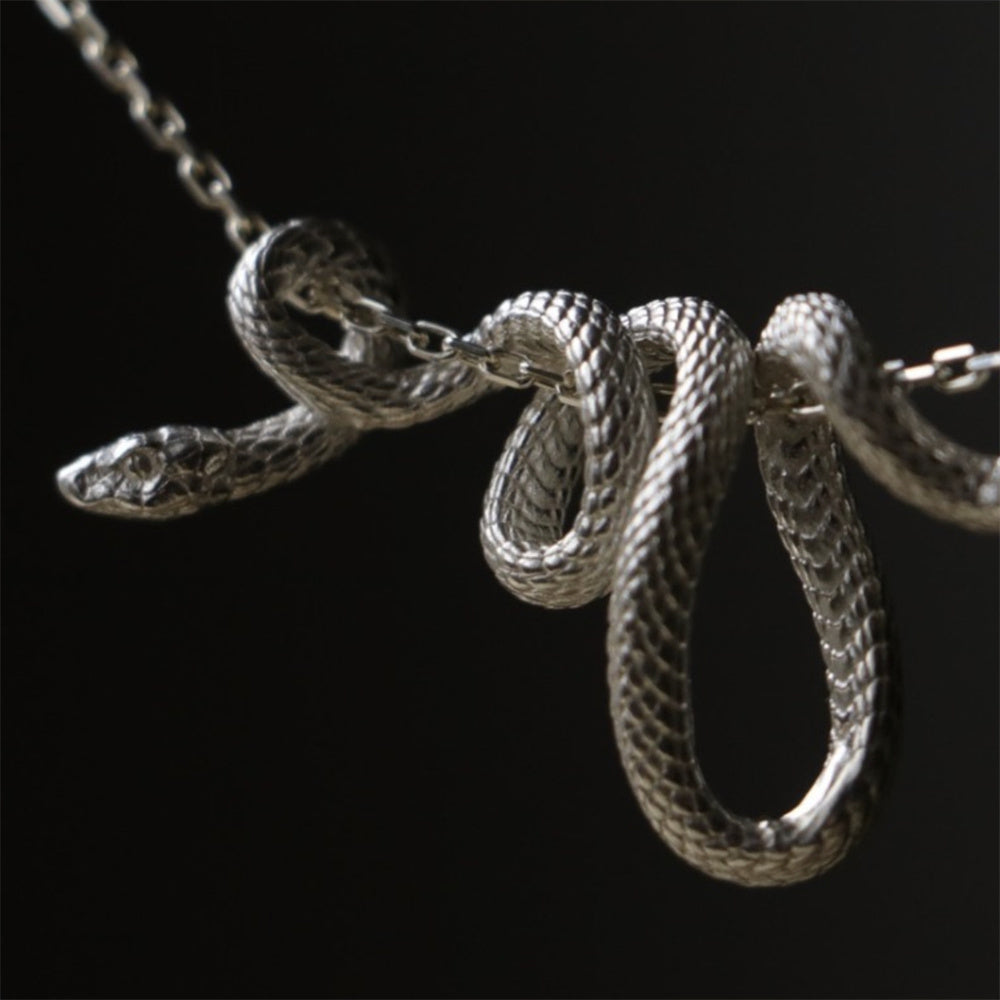 Cyllarus Coiler Necklace