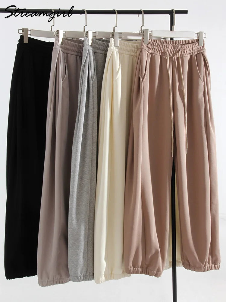 Relaxed Wide-Leg Knit Pants