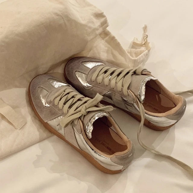 Men's Lightweight Leather Sneakers