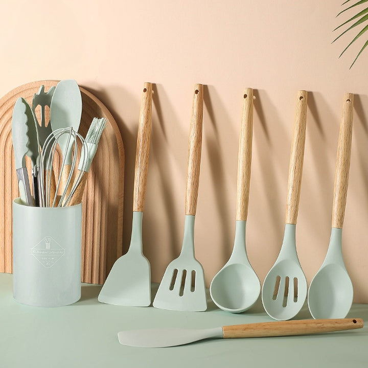 Simplistic Kitchen Utensils